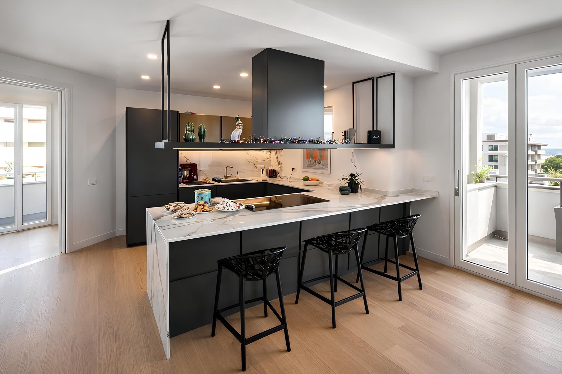 Cucina in Calacatta Oro e Ottone
